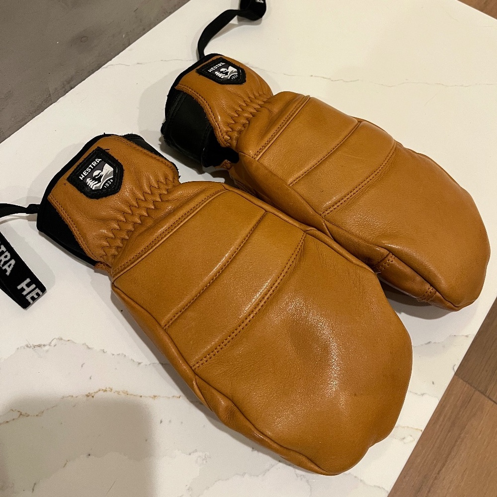 Heater fall line mittens